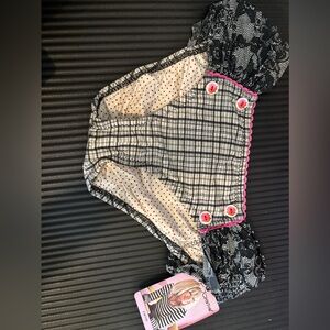 Betsey Johnson Stylish Black and White  lace pattern bikini bottom XS